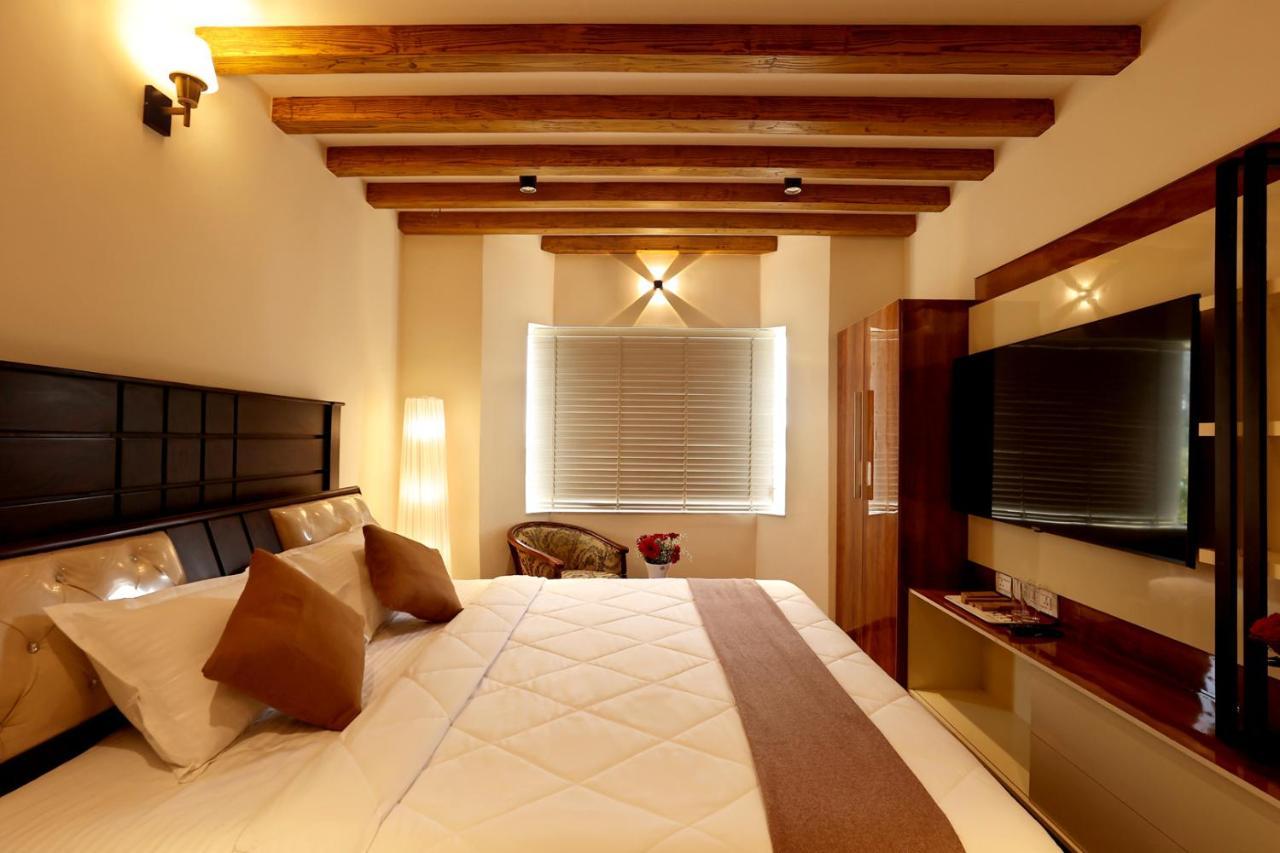 Green Wood Hill Cottage Уті Екстер'єр фото