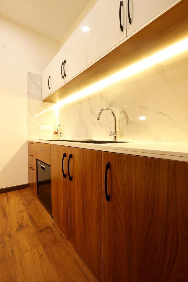 Green Wood Hill Cottage Уті Екстер'єр фото